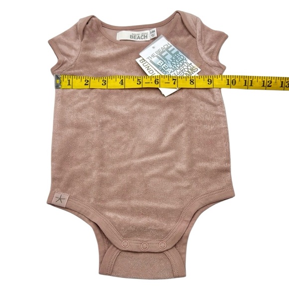 Barefoot Dreams CozyTerry Onesie Baby Bundle Size 3-6M - Picture 12 of 16